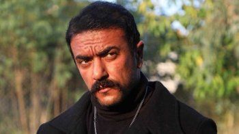 خاص - أحمد العوضي : أشعر بالفخر بسبب ذلك .. وهذه أصعب مشاهدي في " الإسكندراني "