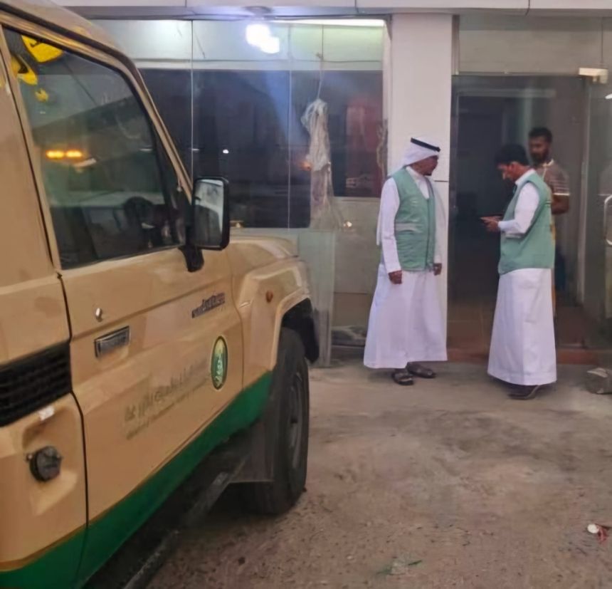 "بيئة العرضيات" تضبط مخالفات خلال جولاتها الرقابية على الأسواق والمسالخ