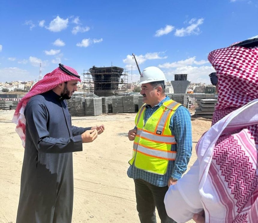 بالصور.. جولة على مشاريع الطائف وبحث التحديات