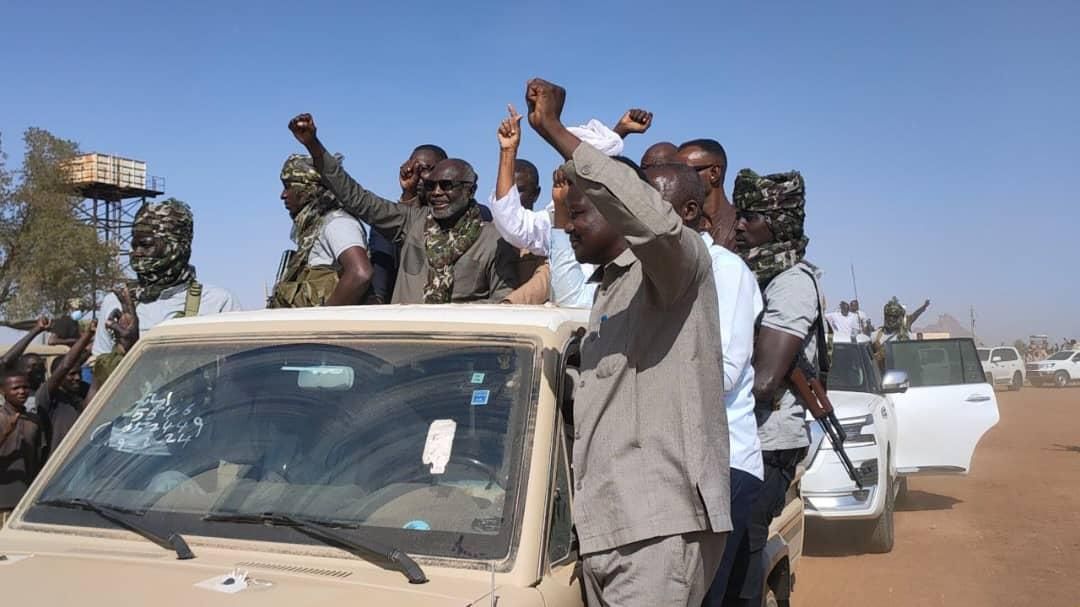 جبريل يتفقد معسكرات قوات حركة العدل والمساواة السودانية في كسلا