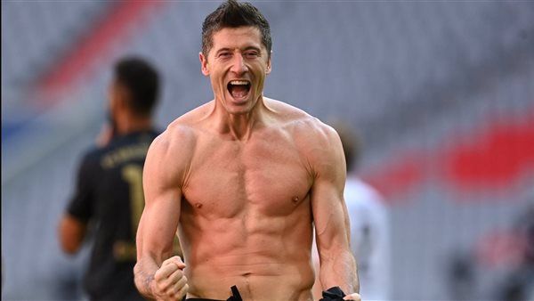 ليفاندوفسكي يقود تشكيل برشلونة المتوقع أمام ريال مايوركا بالدوري الإسباني