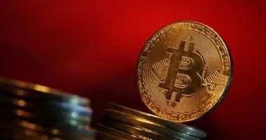 تكنولوجيا: البيتكوين تتراجع لـ68 ألف دولار بعد وصولها لـ70 ألفا لأول مرة
