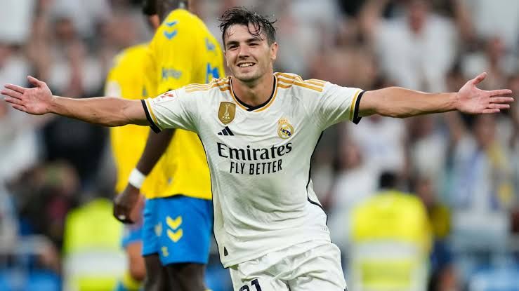نجم ريال مدريد يقرر تمثيل منتخب المغرب