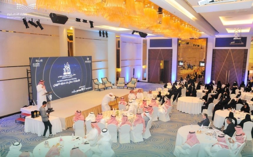 ملتقى "جائزة أهالي جدة" يبحث الاستفادة من المشروعات الفائزة