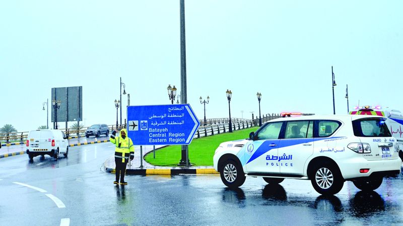 الامارات | شرطة الشارقة: إيواء 202 شخص خلال المنخفض الجوي