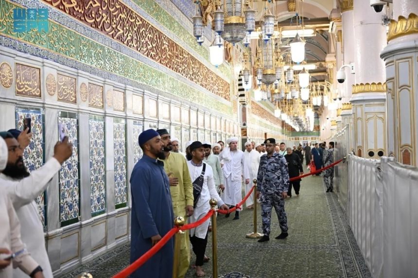 "أمن المسجد النبوي".. جهود إنسانية وتنظيمية لراحة وسلامة المصلين