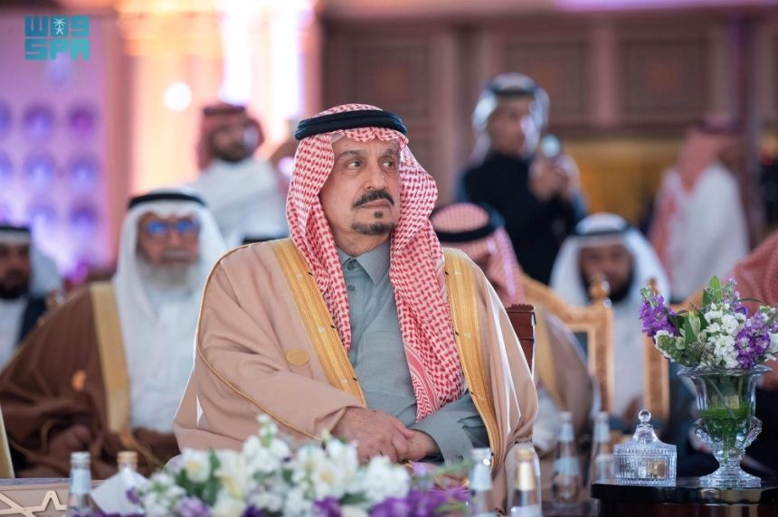 نيابة عن خادم الحرمين.. أمير الرياض يكرم الفائزين بجائزة الملك سلمان لحفظ القرآن