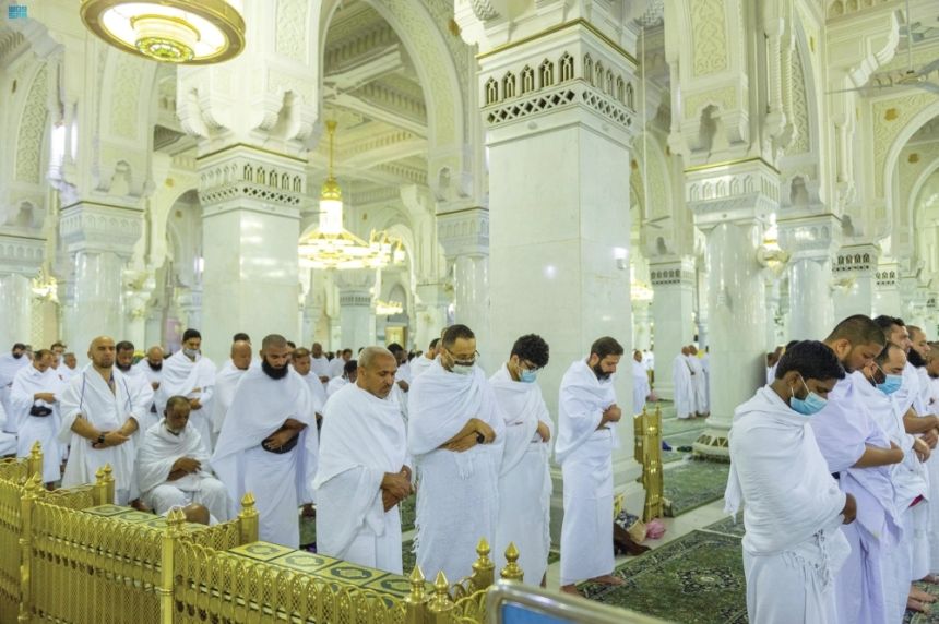أكثر من 60 ألف عبوة ماء بميقات الجحفة للمعتمرين في شهر رمضان المبارك