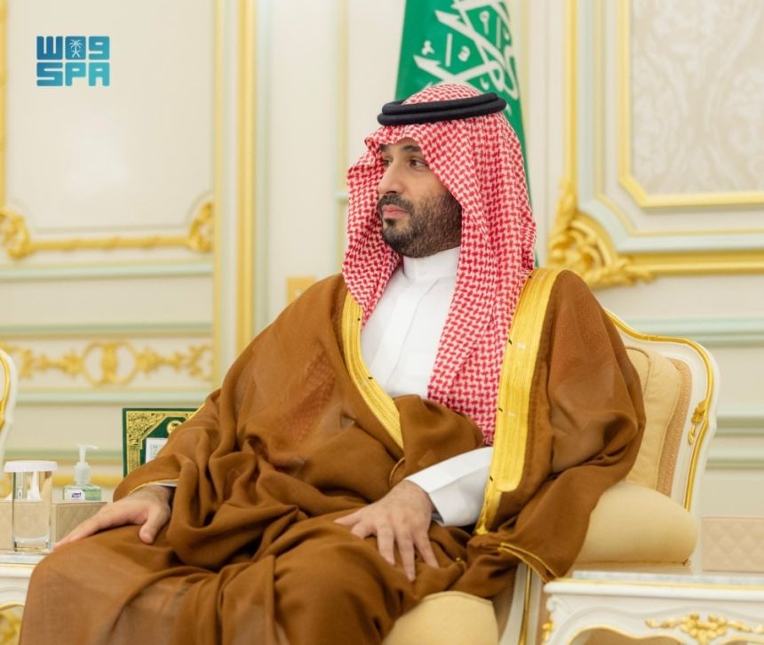 المدينة المنورة.. ولي العهد يستقبل العلماء وجمع من المواطنين قدموا للسلام عليه