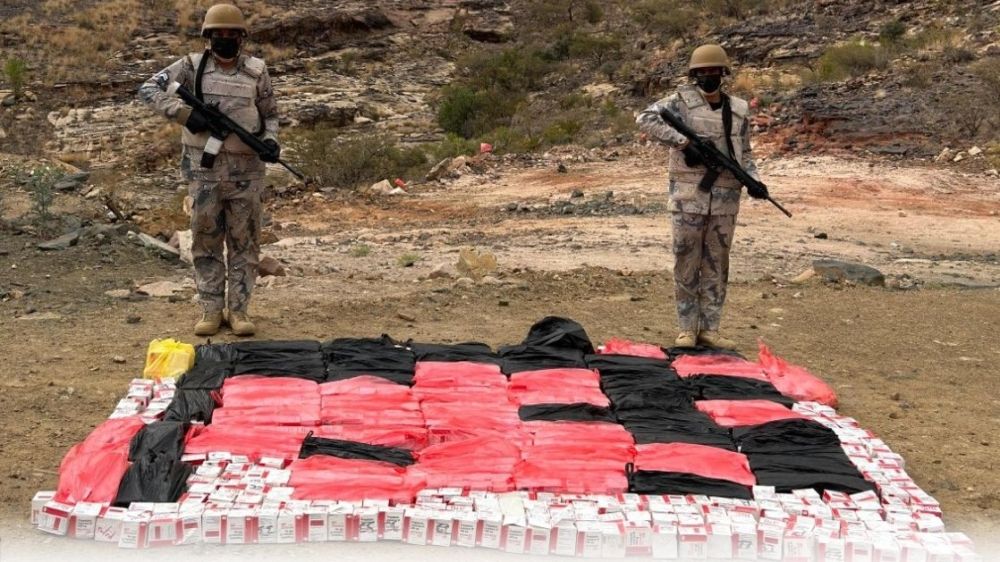 عسير.. إحباط تهريب أكثر من 140 ألف قرص خاضع لتنظيم التداول الطبي