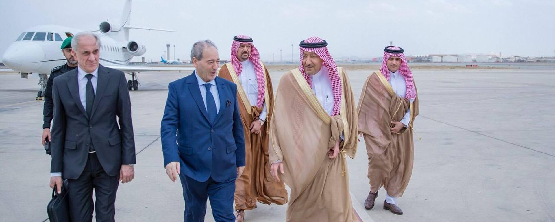 المقداد يبحث مع ابن فرحان جهود دمشق لمتابعة عمل لجنة الاتصال العربية بشأن سوريا