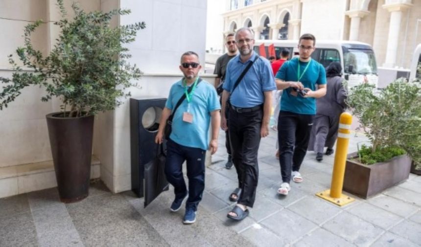 أول جمعة في رمضان.. كيف أداها ضيوف خادم الحرمين بالمسجد الحرام؟