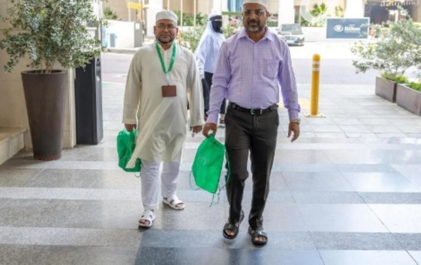 أول جمعة في رمضان.. كيف أداها ضيوف خادم الحرمين بالمسجد الحرام؟