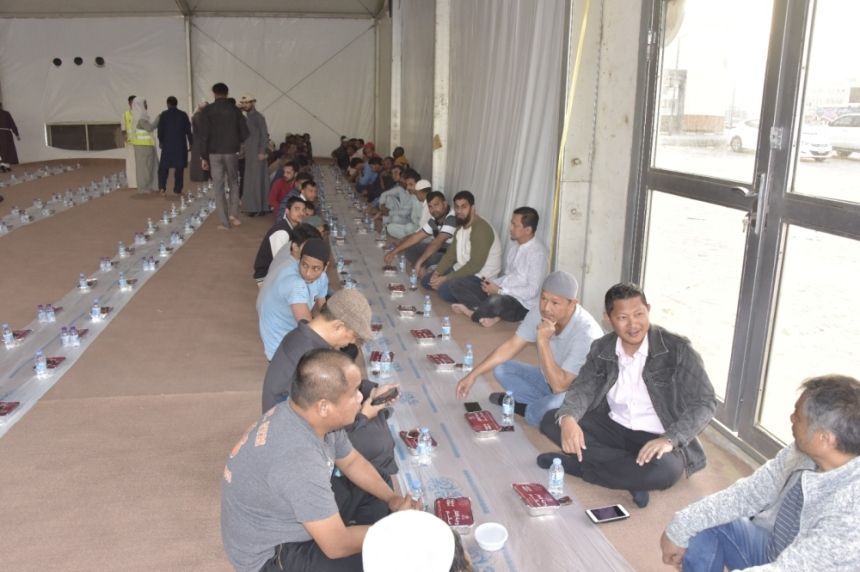 للعام الـ17 على التوالي.. مخيم ”نور“ يستهدف إفطار 50 ألف شخص في الدمام