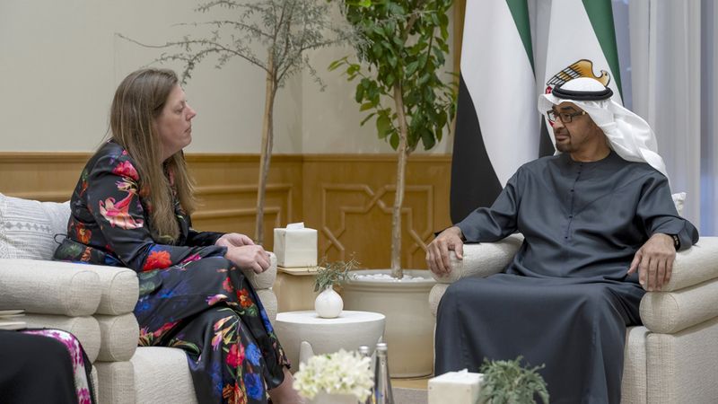 الامارات | رئيس الدولة والرئيسة التنفيذية لمؤسسة «وورلد سنترال» الخيرية العالمية يبحثان تكثيف المساعدات الإنسانية إلى غزة