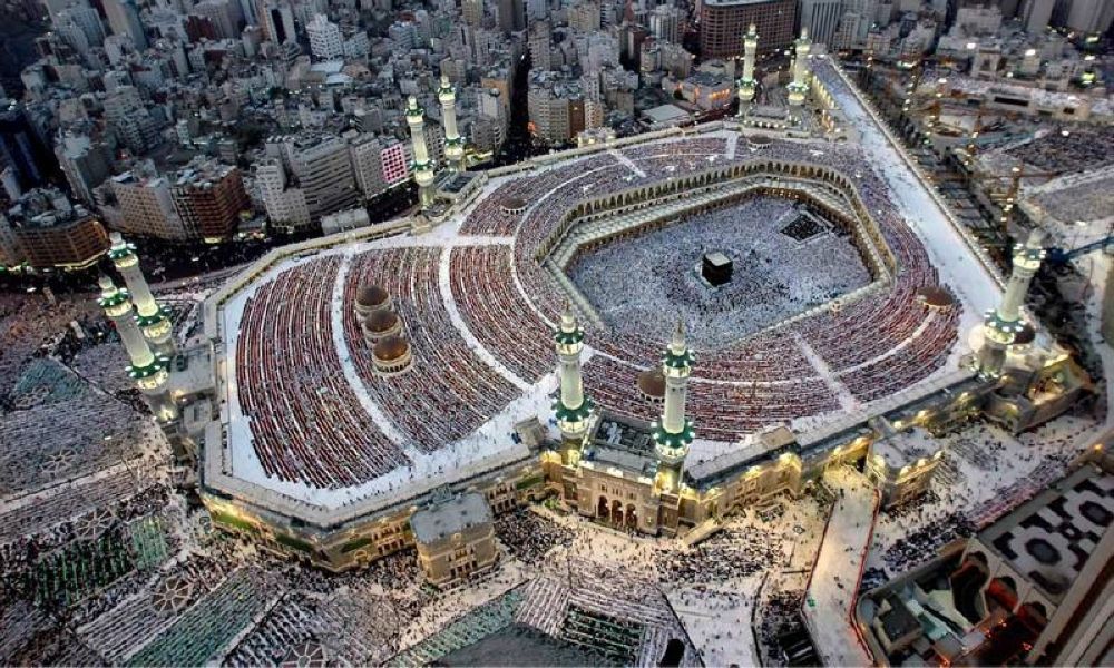10 مواقع للإفتاء وإجابة السائلين بالمسجد الحرام