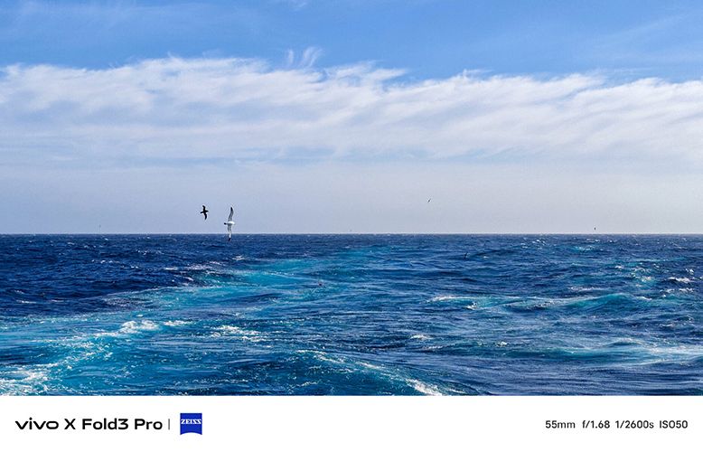 تكنولوجيا: صور رسمية تؤكد تصميم هاتف Vivo X Fold3 مع عينات تكشف عن آداء الكاميرة
