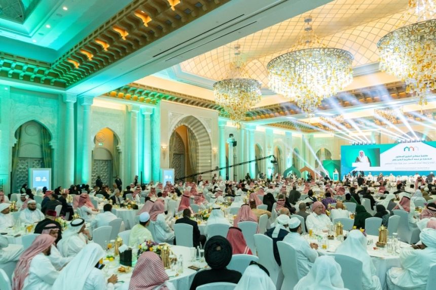 مشاركة واسعة في انطلاق أعمال مؤتمر "بناء الجسور بين المذاهب الإسلامية"