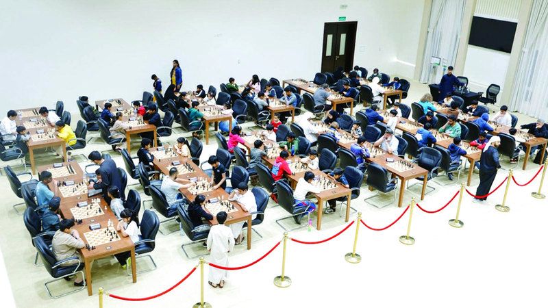 الامارات | 4 لاعبين في صدارة «دولية الشارقة للشطرنج»