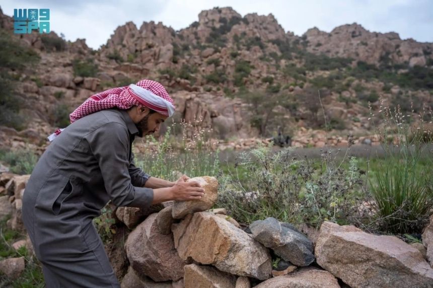 في شهر البركات.. السعوديون يتنافسون في الأعمال الخيرية