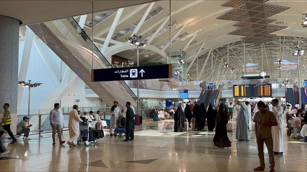 صور.. "اليوم" تقف على استعدادات مطار جدة لاستقبال المعتمرين