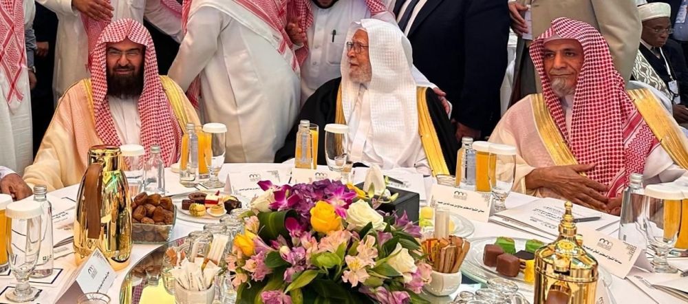 السديس: السلام لن يسود العالم الإ بإقامة العدل 