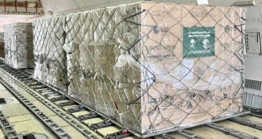 مغادرة الطائرة الإغاثية السعودية الـ 15 لمساعدة الشعب الأوكراني