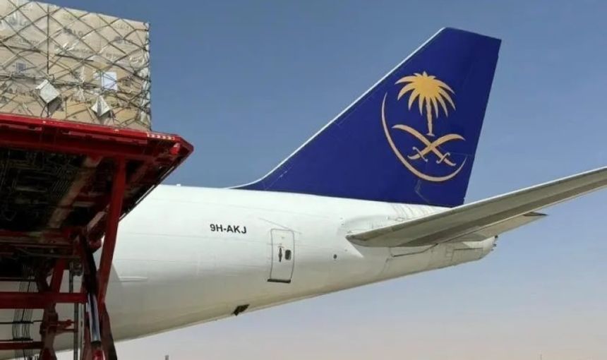 مغادرة الطائرة الإغاثية السعودية الـ 15 لمساعدة الشعب الأوكراني
