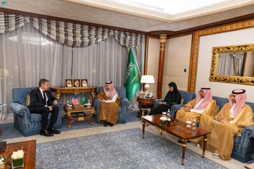 وزير الخارجية يبحث وقف إطلاق النار في غزة مع نظيره الأمريكي
