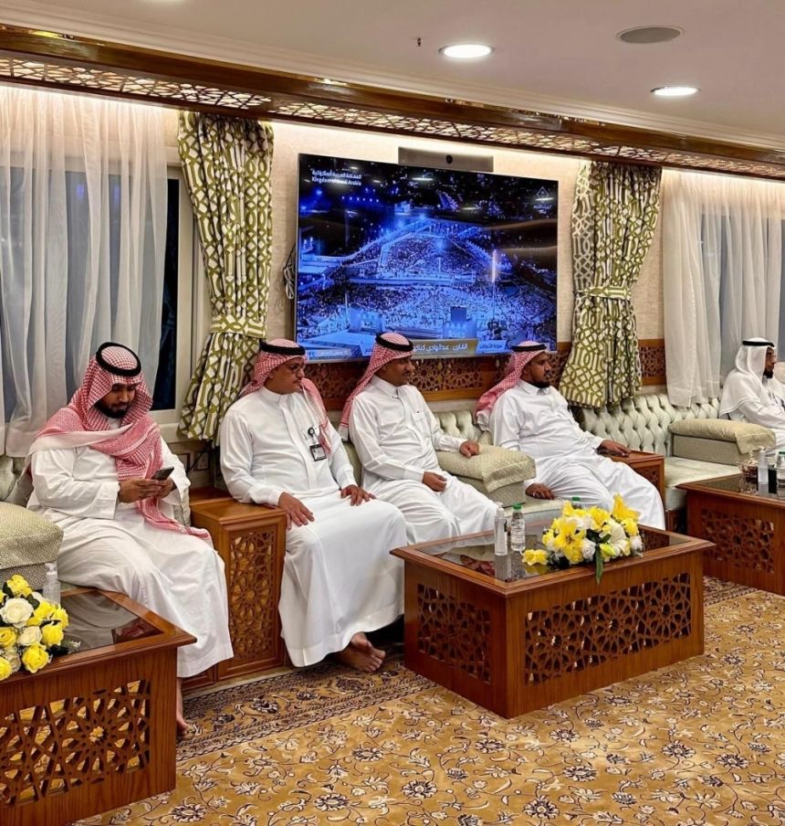 السديس: خطة لإبراز رسالة الحرمين الوسطية في الثلث الثاني من رمضان