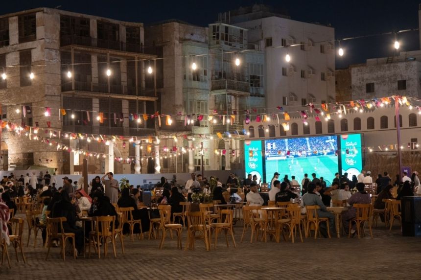 في أجواء تتجدد كل عام.. ذكريات الماضي حاضرة في رمضان جدة
