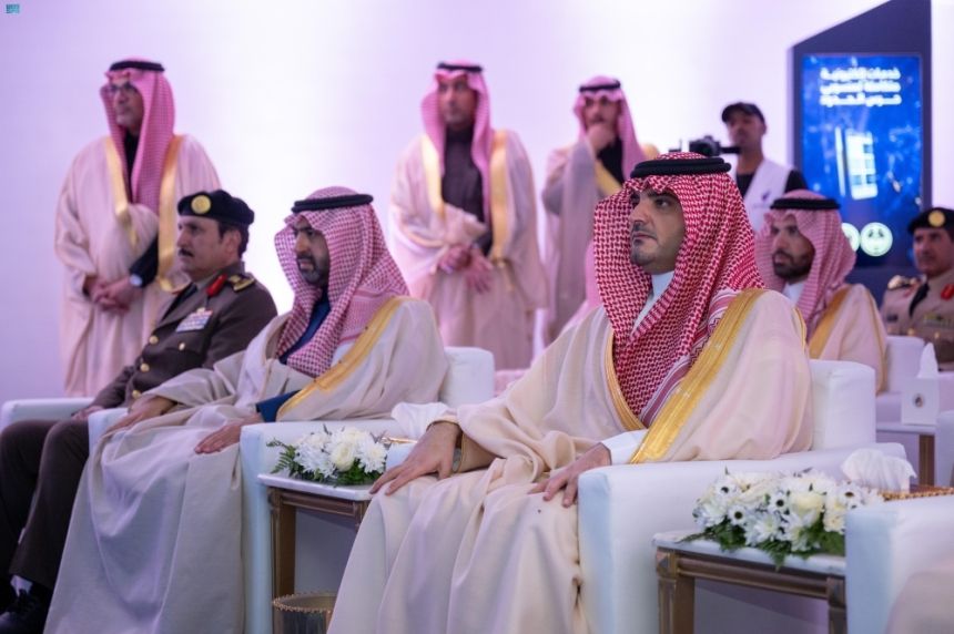 تبوك.. وزير الداخلية يدشن مراكز الاستجابة والأنظمة التقنية لحرس الحدود