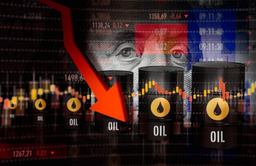 النفط يتراجع بفعل ضعف الطلب على البنزين في الولايات المتحدة