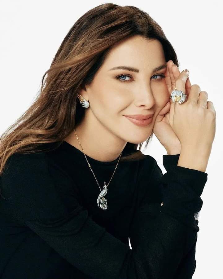 بمجوهرات مبهرة.. شاهد نانسي عجرم تثير الجدل عبر انستجرام بهذه الإطلالة