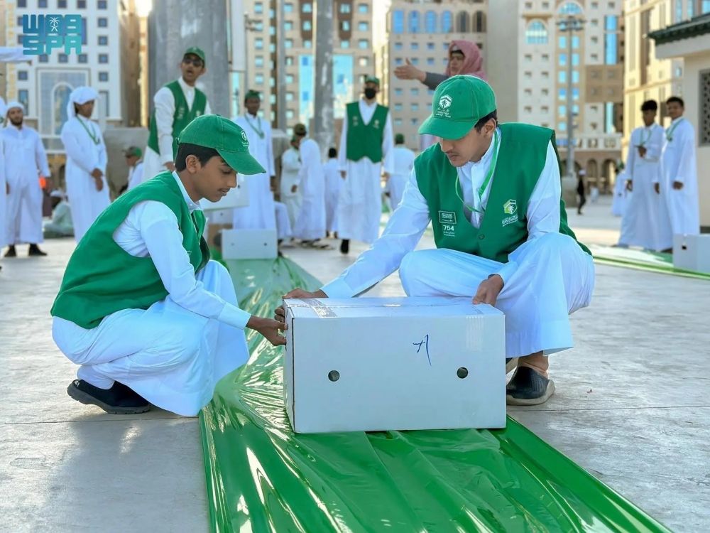 "هدية الحاج والمعتمر" بالمدينة المنورة  تواصل تقديم أكثر من ربع مليون وجبة إفطار لزوار المسجد النبوي