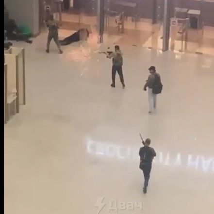 مستشفيات موسكو تتأهب وسيارات الأجرة توفر الرحلات مجانا من موقع الهجوم الإرهابي