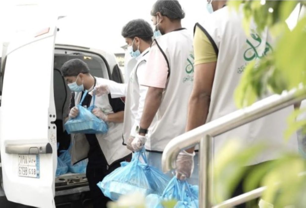 17 ألف وجبة إفطار.. 1000 متطوع ومتطوعة ينفذون مشروعات "إحسان" بجازان