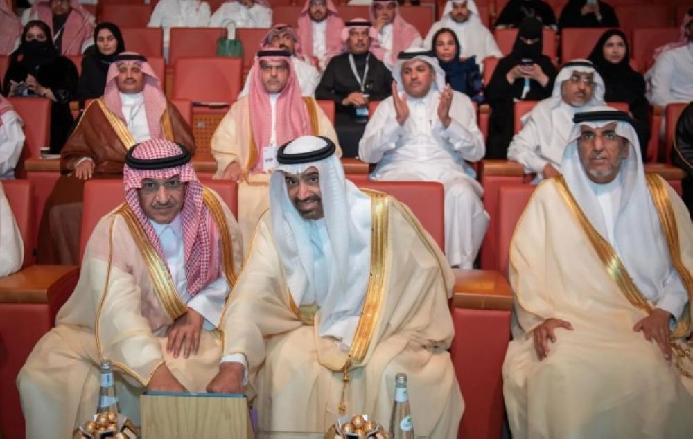 وزير الموارد البشرية يُدشن جمعية "تعلم" لتمكين الأسر الضمانية