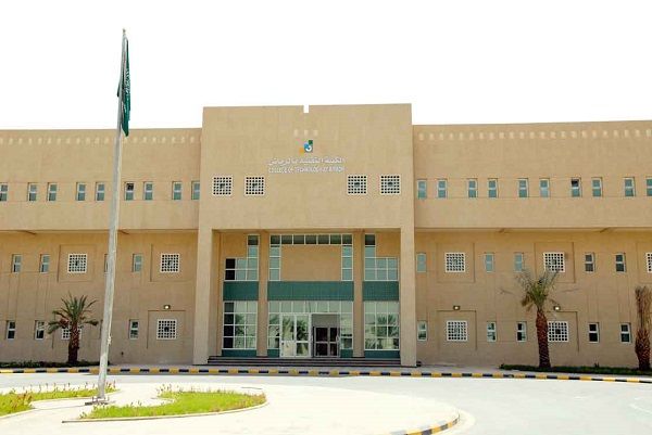 تعليق الدراسة الحضورية اليوم في مدارس عسير
