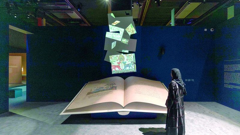 الامارات | جولة عبر الزمن في متحف اللوفر أبوظبي.. «من كليلة ودمنة إلى لافونتين»