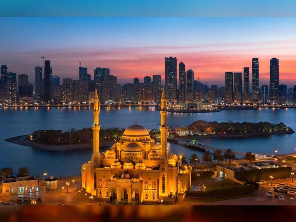 الامارات | المكتب الإعلامي لحكومة الشارقة يكشف حقيقة "التغيير بالآذان"
