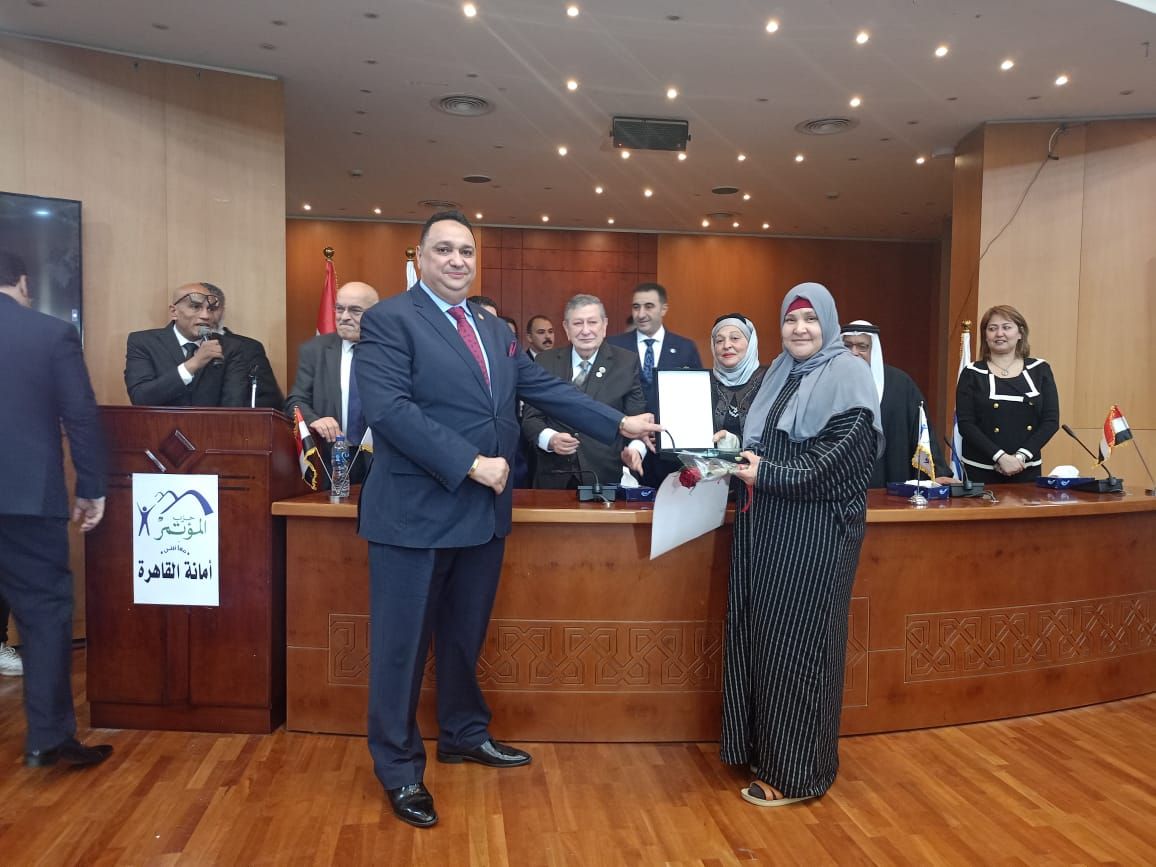 "المؤتمر" يحتفل بعيد الأم ويكرم الأمهات المثاليات بحضور رئيس الحزب