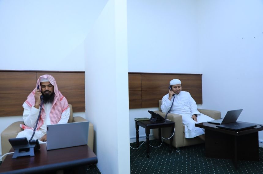 لخدمة المعتمرين.. "الهاتف المجاني" يستقبل 133 ألف مكالمة حتى 15 رمضان