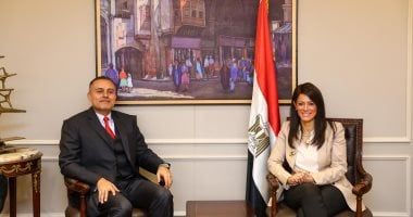 رانيا المشاط تجتمع مع السفير القطرى ورئيس مؤسسة "صلتك" لبحث جهود تمكين الشباب