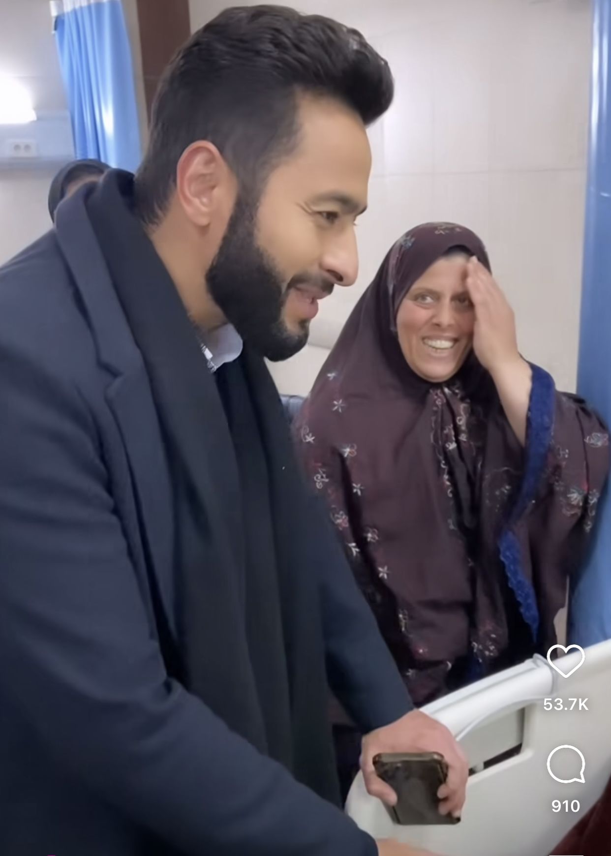 حمادة هلال يزور أهل غزة أثناء تصوير المداح 4