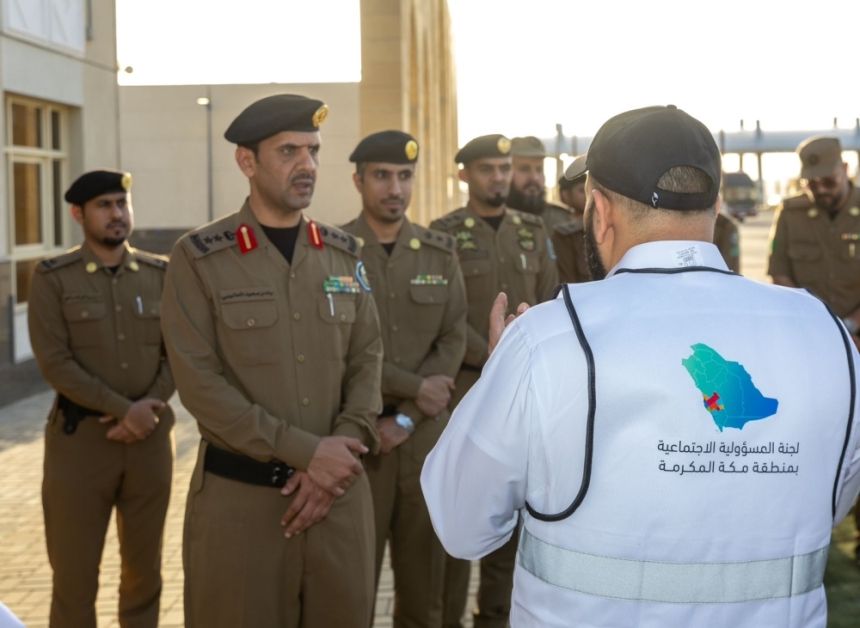 صور.. تشجير طريق الأمير محمد بن سلمان بالقرب من الشميسي