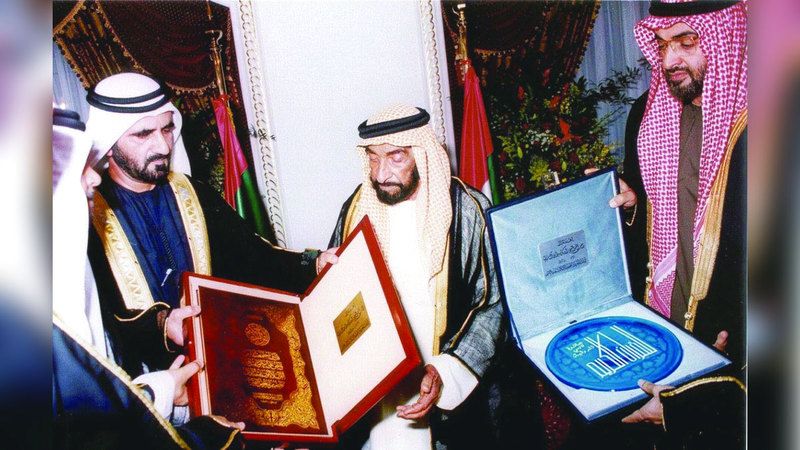 الامارات | زايد.. أوسمة وألقاب وجوائز وبصمات لن تنساها البشرية