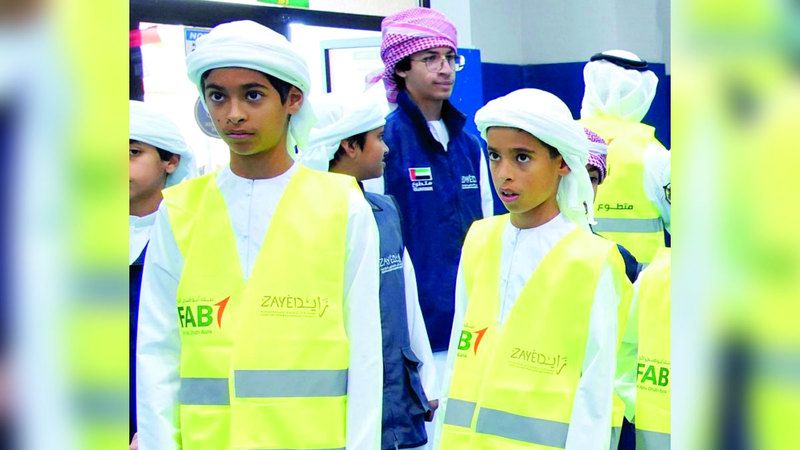 الامارات | أبناء محمد بن خليفة آل نهيان يسيرون على العهد.. ويشاركون في «أفطر»