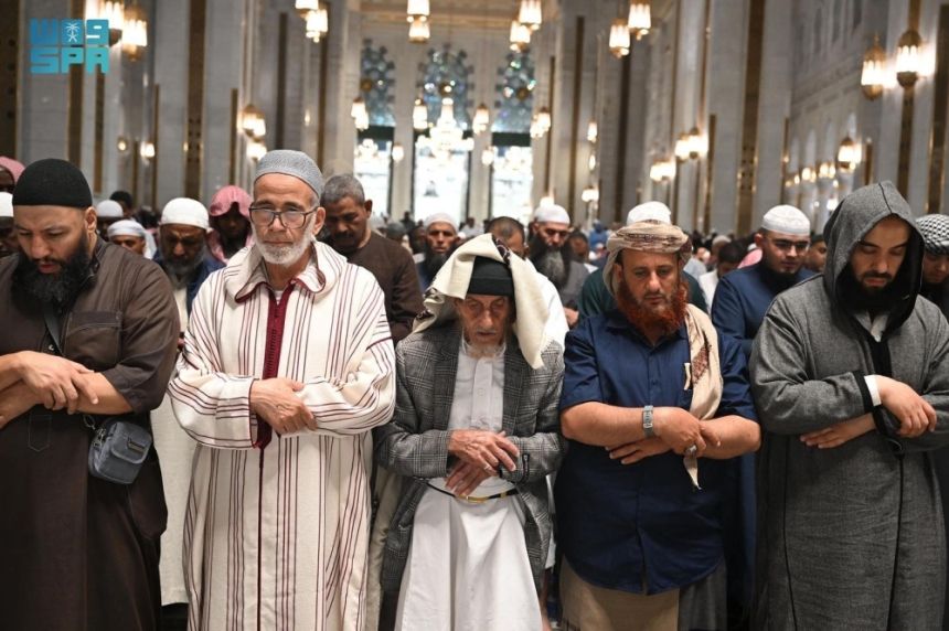 مشاهد رائعة.. ضيوف الرحمن ينعمون بالأمن والأمان وسط خدمات متكاملة