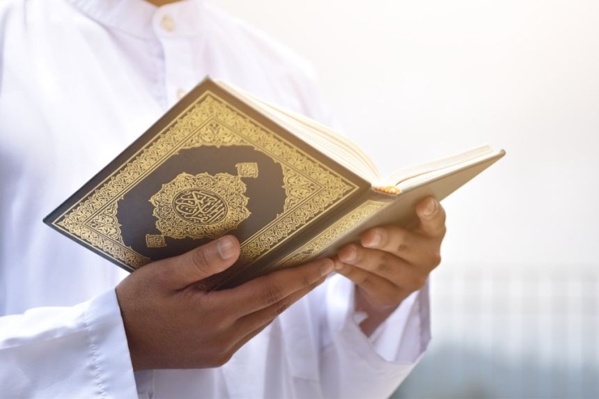 تتويج الفائزين بمسابقة القرآن الكريم في جمعية "إنسان"